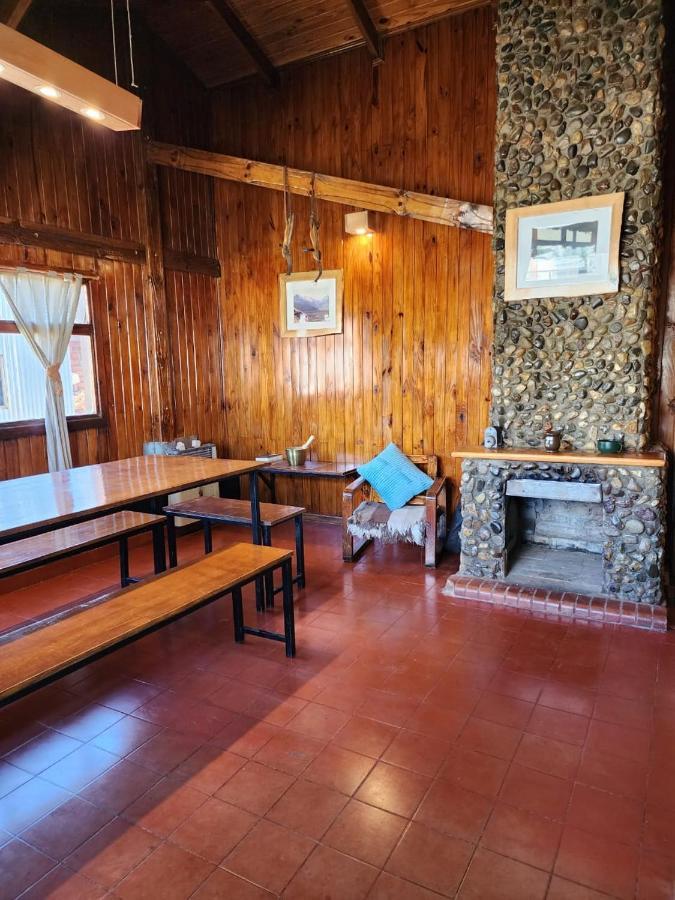 Hostel Cerro Torres Эль-Чальтен Экстерьер фото